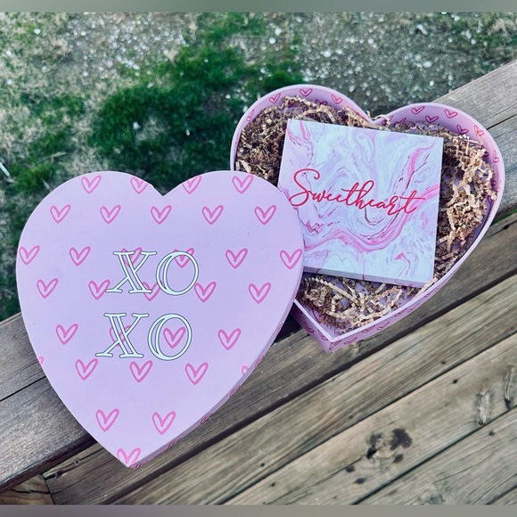 Lurella Cosmetics Other - Lurella Sweetheart Palette PR Box - NWT